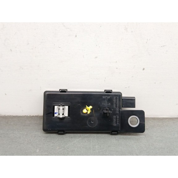 Recambio de modulo electronico para tesla model 3 (5yj3) ev awd referencia OEM IAM 178058000c  