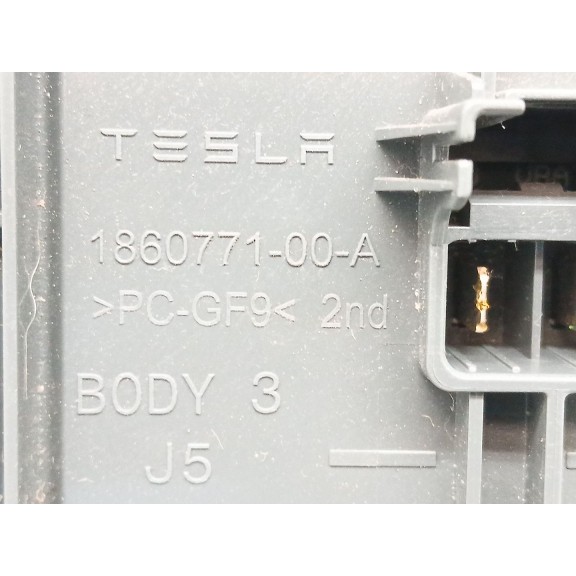 Recambio de modulo electronico para tesla model 3 (5yj3) ev awd referencia OEM IAM 183463210e 186077100a 186241000b