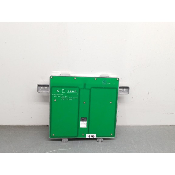 Recambio de modulo electronico para tesla model 3 (5yj3) ev awd referencia OEM IAM 176181000c 90epcb0207c4 