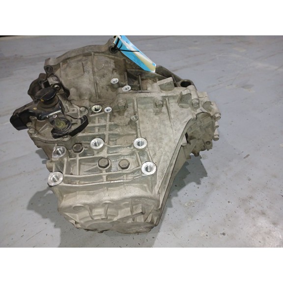 Recambio de caja casco para kia carens iv 1.7 crdi referencia OEM IAM WEW6H  