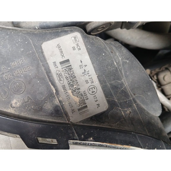 Recambio de faro derecho para ford focus iii turnier 1.6 tdci referencia OEM IAM   