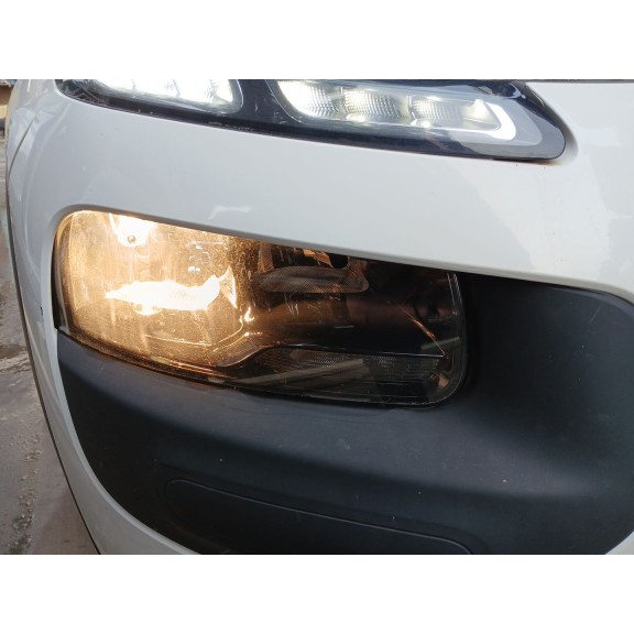 Recambio de faro derecho para citroën c4 cactus 1.2 thp 110 referencia OEM IAM   