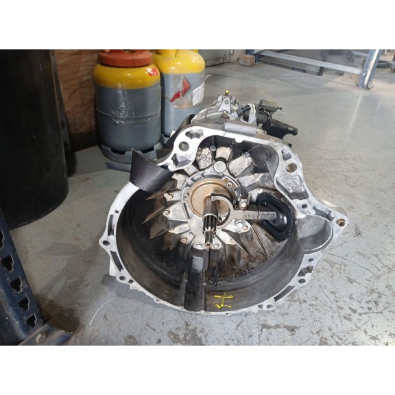 Recambio de caja cambios para iveco daily vi caja/chasis 33s16, 35s16, 35c16, 40c16, 50c16 referencia OEM IAM 2835608E14 2411563