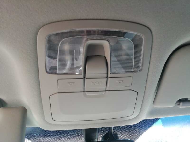Recambio de luz interior para ssangyong tivoli limited 4x2 referencia OEM IAM   