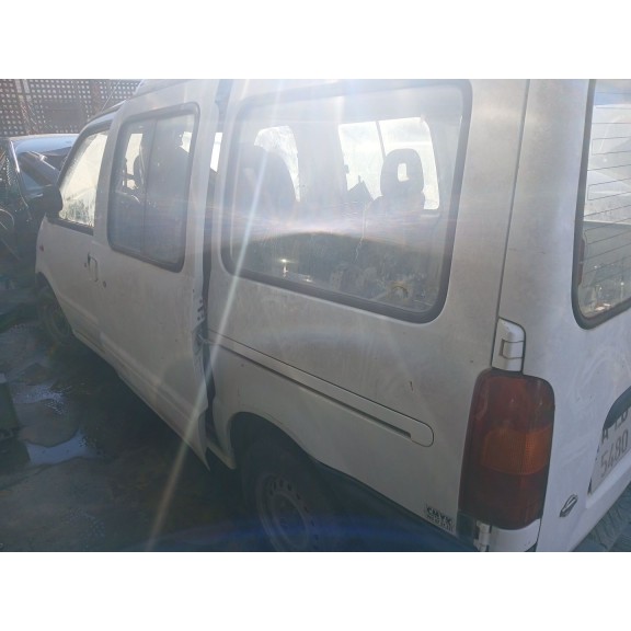 nissan vanette cargo furgoneta (hc 23) del año 1999