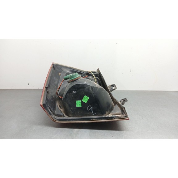 Recambio de piloto trasero derecho para dodge caliber 2.0 crd referencia OEM IAM 05303752a 05303880a 