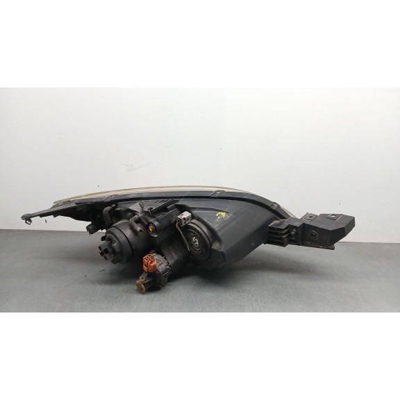 Recambio de faro izquierdo para mazda 3 sedán (bk) 1.6 di turbo (bk12y) referencia OEM IAM   