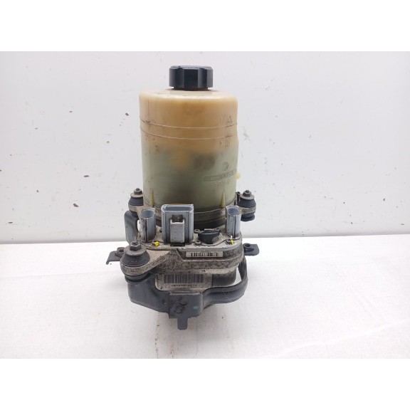 Recambio de bomba direccion para ford focus ii descapotable 2.0 referencia OEM IAM   