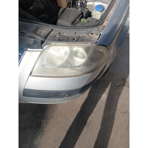 Recambio de faro izquierdo para volkswagen passat b5.5 (3b3) 1.6 referencia OEM IAM   