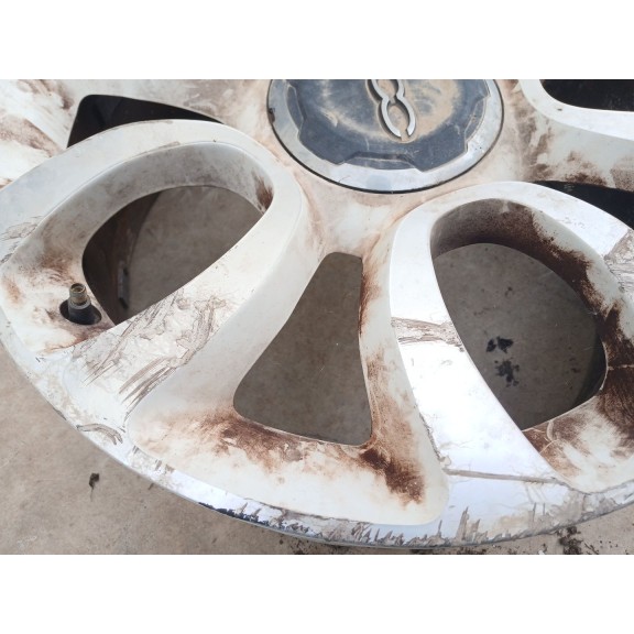 Recambio de llanta para fiat 500 l (330) basic referencia OEM IAM 7JX17 ET41 X1 17