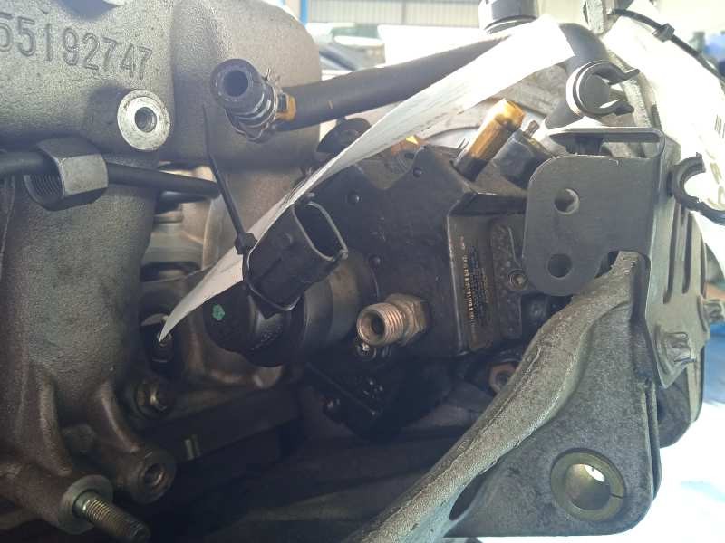 Recambio de bomba inyeccion para opel vectra c berlina cosmo referencia OEM IAM 0445010097 55204599 93188709