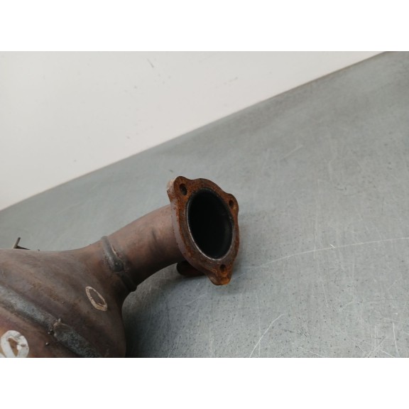 Recambio de catalizador para toyota avensis (_t25_) 2.2 d-4d (adt251_) referencia OEM IAM TOYOTA0R010  