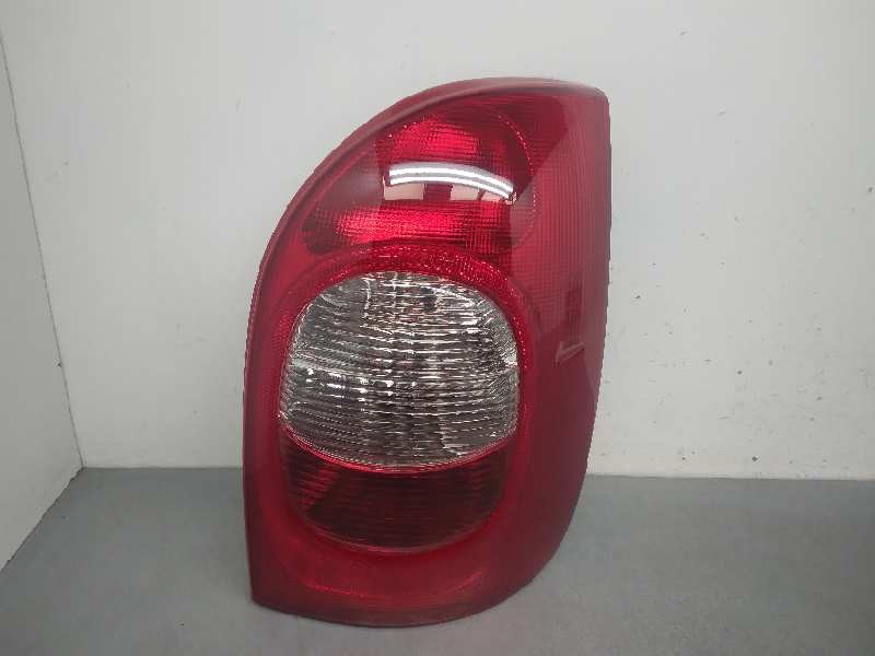 Recambio de piloto trasero derecho para citroën xsara picasso referencia OEM IAM 6351N0  