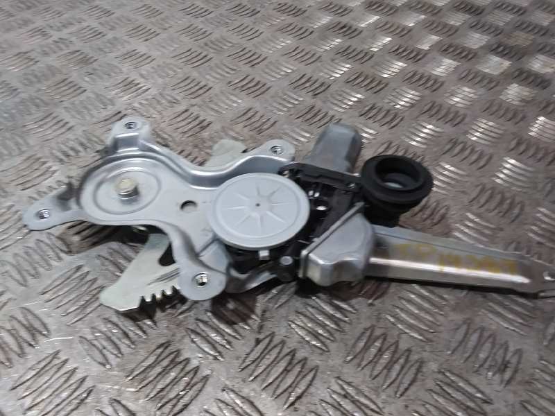 Recambio de elevalunas trasero derecho para lexus is 300h referencia OEM IAM 8572053100 ELÉCTRICO 0620203140