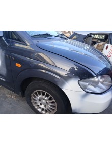 Recambio de aleta delantera derecha para ssangyong rodius i 2.7 xdi referencia OEM IAM   