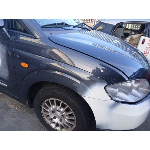 Recambio de aleta delantera derecha para ssangyong rodius i 2.7 xdi referencia OEM IAM   