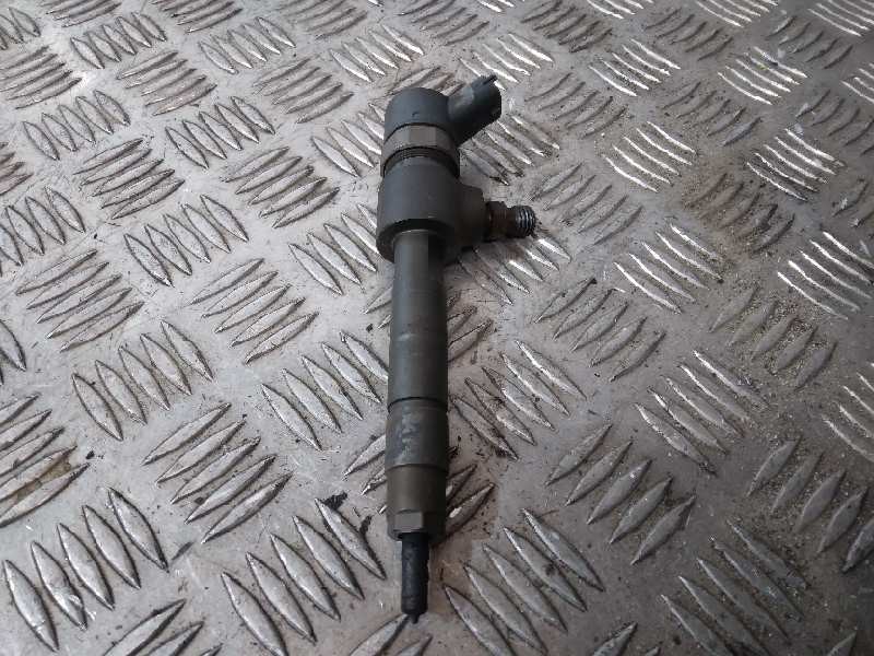Recambio de inyector para opel vectra c berlina cosmo referencia OEM IAM 0445110165 93186428 93178684