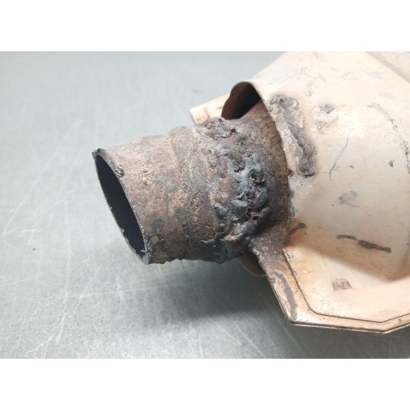 Recambio de catalizador para peugeot 307 cc (3b) 2.0 16v referencia OEM IAM 103R001780  