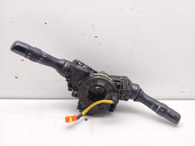 Recambio de mando multifuncion para toyota auris (_e15_) 1.4 d-4d (nde150_) referencia OEM IAM 8924502040  n2802080