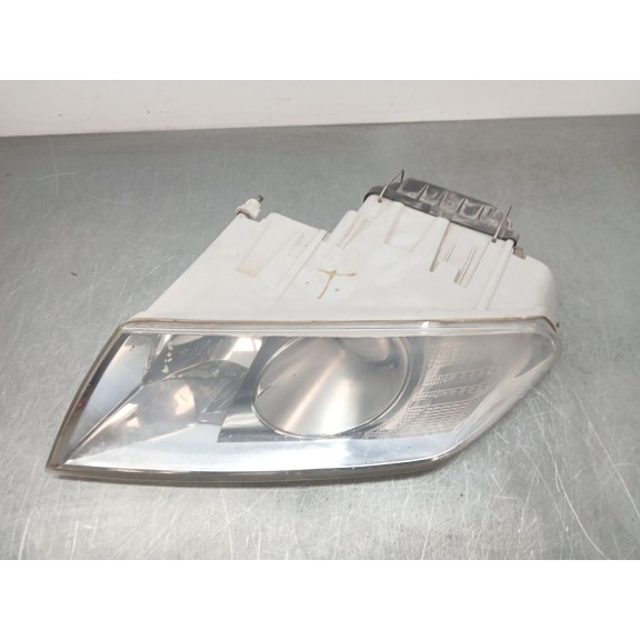 Recambio de faro izquierdo para skoda octavia ii (1z3) 1.9 tdi referencia OEM IAM 086651111L  