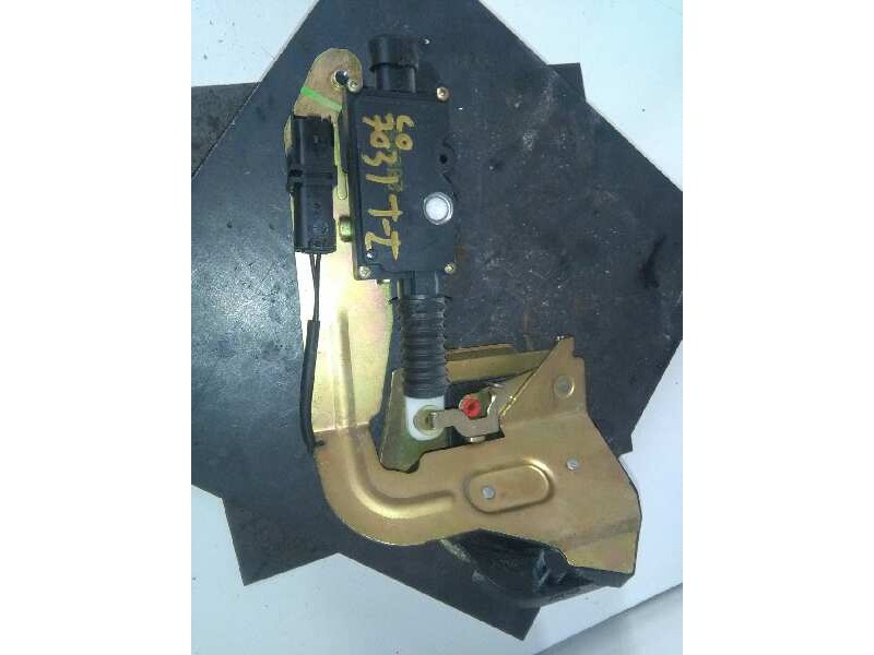 Recambio de cerradura puerta trasera izquierda para fiat ulysse (179) 2.2 jtd admiral referencia OEM IAM   