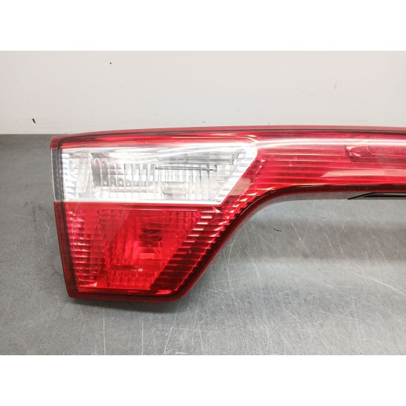 Recambio de piloto trasero central para seat toledo ii (1m2) 1.6 16v referencia OEM IAM 1M5945225D  