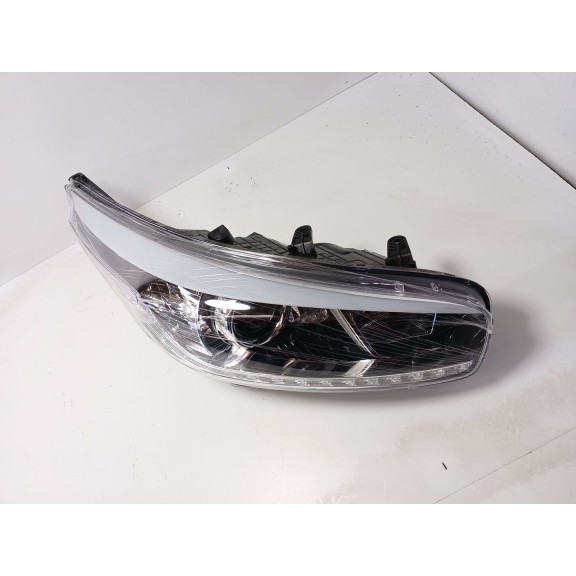 Recambio de faro derecho para kia cee´d (jd) 1.4 crdi 90 referencia OEM IAM 11023712  