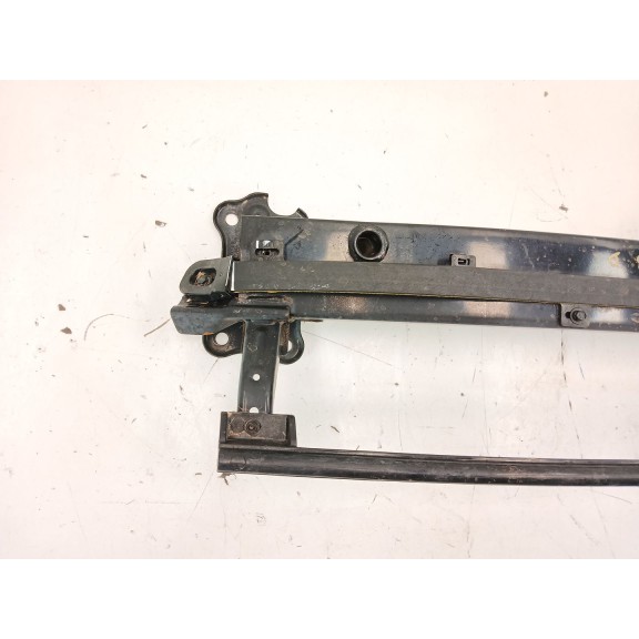 Recambio de refuerzo paragolpes delantero para hyundai tucson (tl, tle) 1.7 crdi referencia OEM IAM 64900D7000  