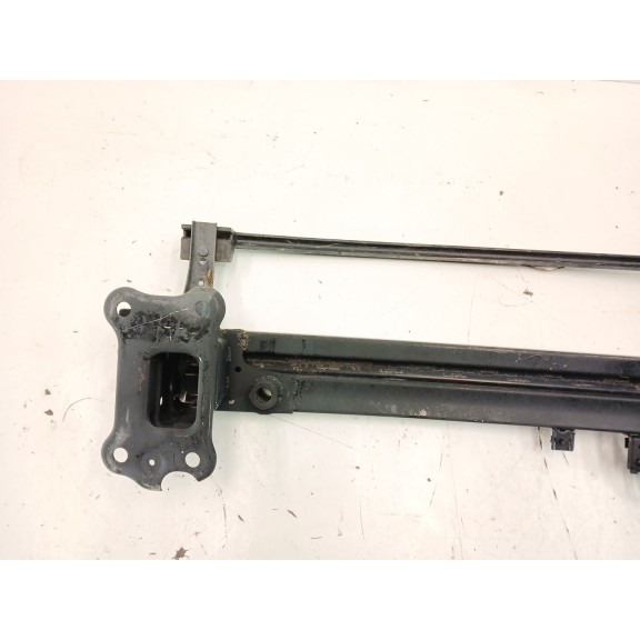 Recambio de refuerzo paragolpes delantero para hyundai tucson (tl, tle) 1.7 crdi referencia OEM IAM 64900D7000  