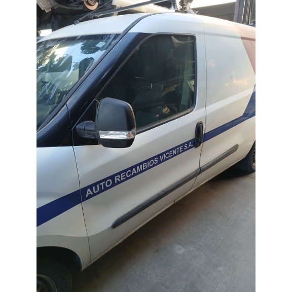 Recambio de puerta delantera izquierda para fiat doblo autobús (263_) 1.6 d multijet (263axd1b) referencia OEM IAM   