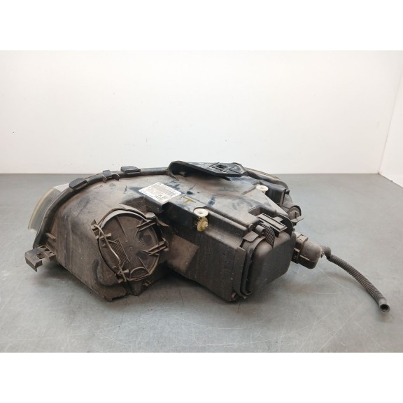 Recambio de faro derecho para audi a3 (8p1) 1.6 referencia OEM IAM 8P0941004K  