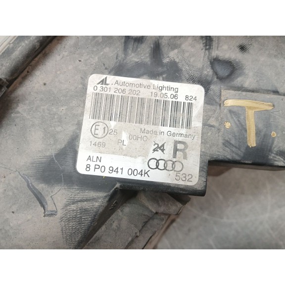 Recambio de faro derecho para audi a3 (8p1) 1.6 referencia OEM IAM 8P0941004K  