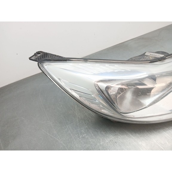 Recambio de faro derecho para ford focus iii turnier 1.6 tdci referencia OEM IAM BM5113W029AL  