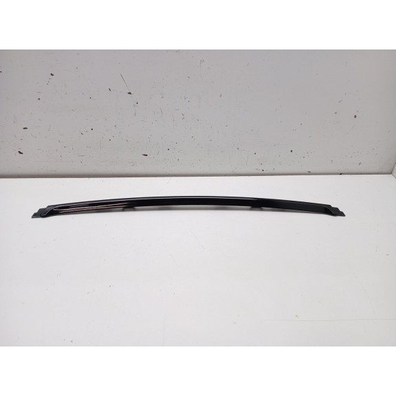 Recambio de moldura para bmw 3 (f30, f80) 318 i referencia OEM IAM 210112Q  