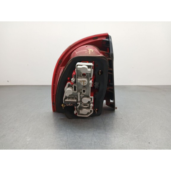 Recambio de piloto trasero derecho para volkswagen passat b5.5 (3b3) 1.6 referencia OEM IAM 3B5945096AE  