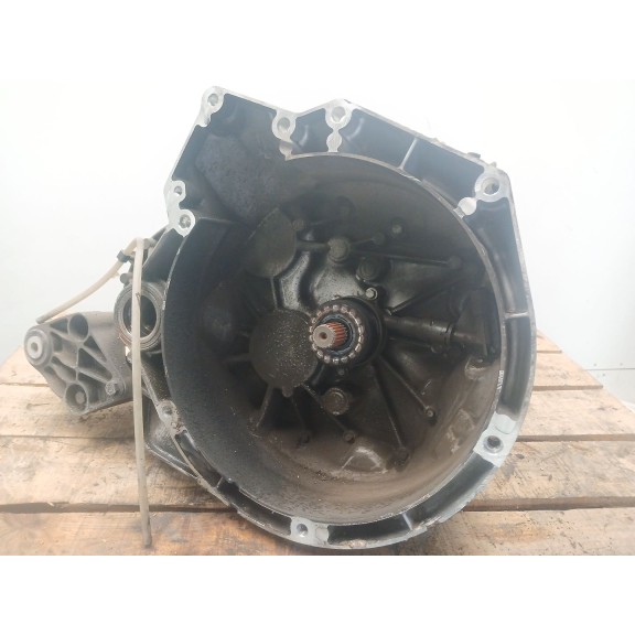 Recambio de caja cambios para ford focus iii turnier 1.6 tdci referencia OEM IAM AV6R7002  