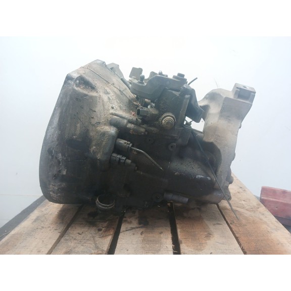 Recambio de caja cambios para ford focus iii turnier 1.6 tdci referencia OEM IAM AV6R7002  