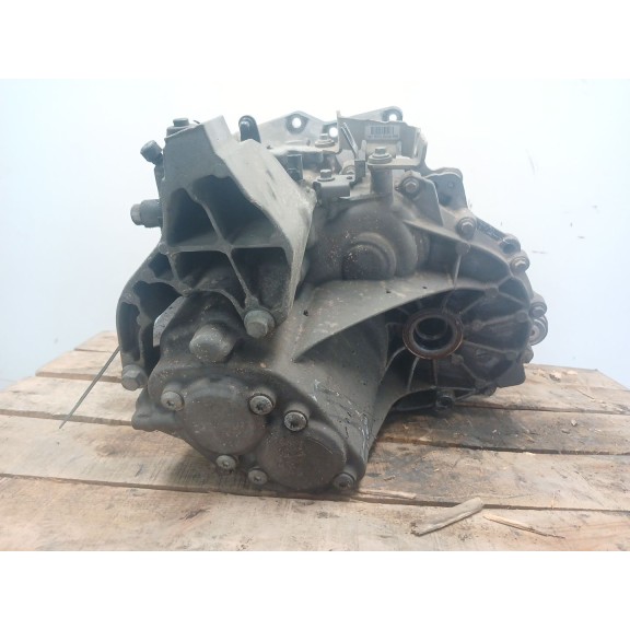 Recambio de caja cambios para ford focus iii turnier 1.6 tdci referencia OEM IAM AV6R7002  