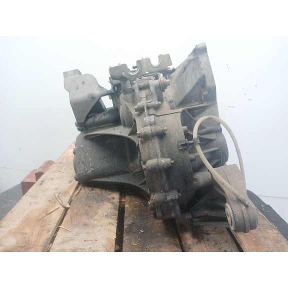 Recambio de caja cambios para ford focus iii turnier 1.6 tdci referencia OEM IAM AV6R7002  