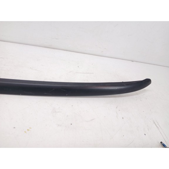 Recambio de barras techo para seat leon st (5f8) x-perience 4drive referencia OEM IAM 8E9860021 X2 UNIDADES 