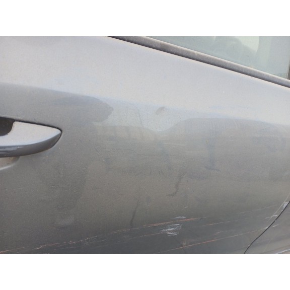 Recambio de puerta trasera derecha para volkswagen golf vi (5k1) 1.6 tdi referencia OEM IAM 5K6833056K  