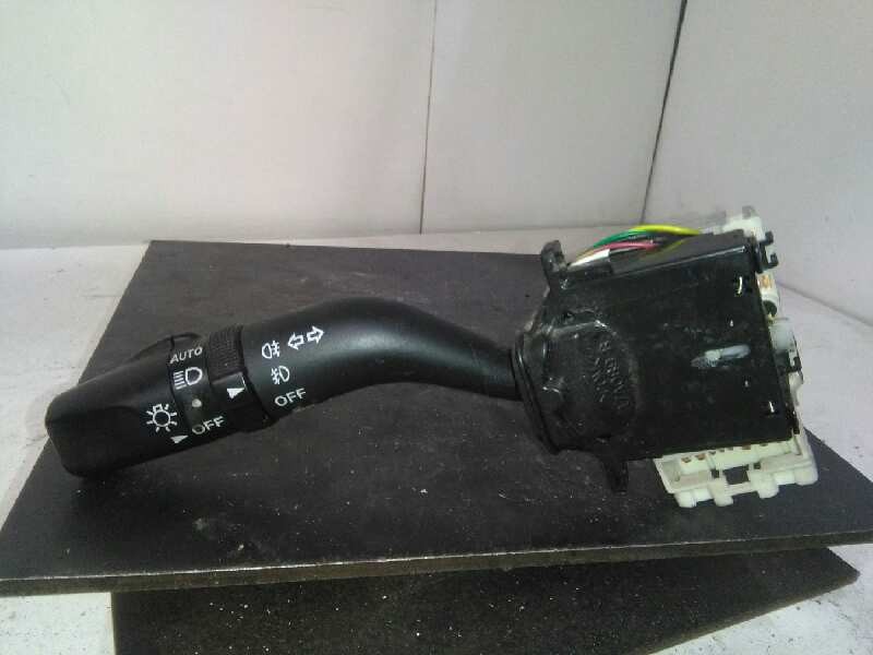 Recambio de mando luces para mazda 6 berlina (gg) 2.0 crtd 120 active (5-ptas.) referencia OEM IAM 17A089B  VOLANTE