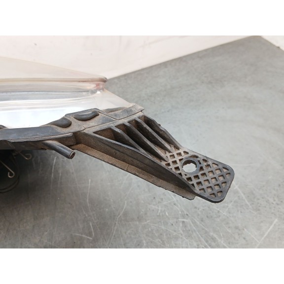 Recambio de faro derecho para citroën ds3 1.6 hdi fap referencia OEM IAM 9673814580  