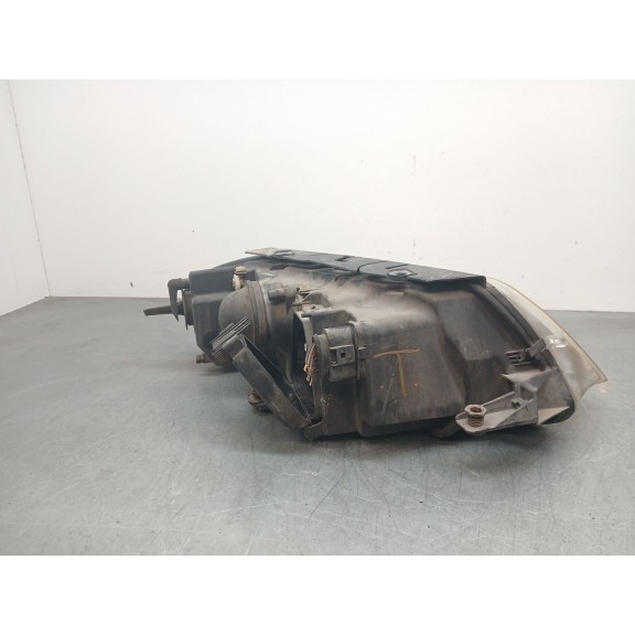 Recambio de faro izquierdo para volkswagen passat b5.5 (3b3) 1.6 referencia OEM IAM 3B0941015AK  
