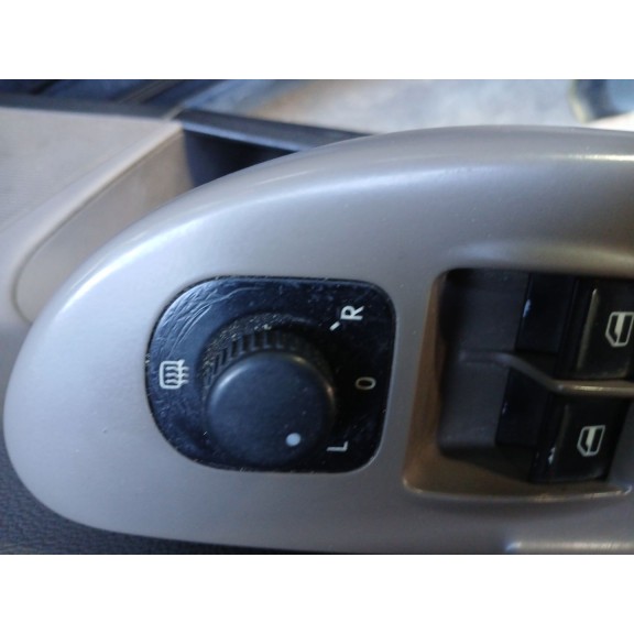 Recambio de retrovisor izquierdo para volkswagen passat b6 (3c2) 2.0 tdi 16v referencia OEM IAM   