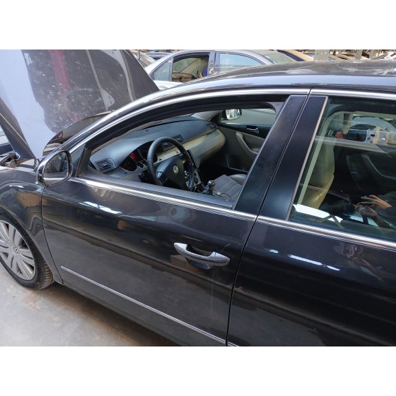 Recambio de puerta delantera izquierda para volkswagen passat b6 (3c2) 2.0 tdi 16v referencia OEM IAM   