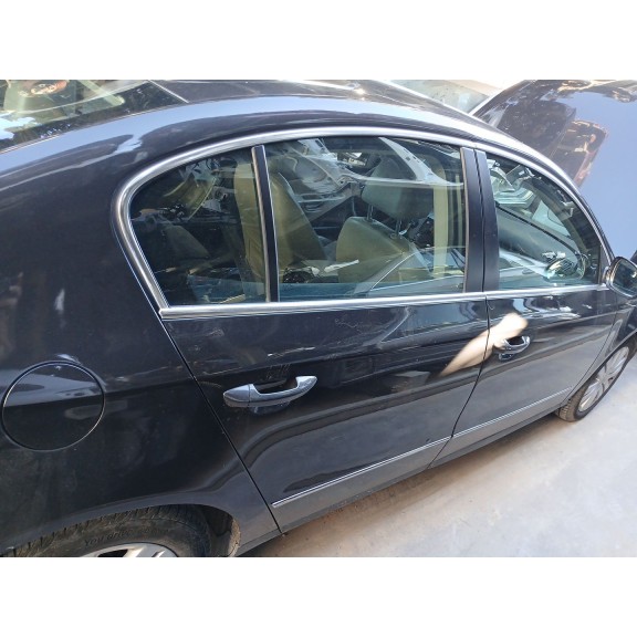 Recambio de puerta trasera derecha para volkswagen passat b6 (3c2) 2.0 tdi 16v referencia OEM IAM   