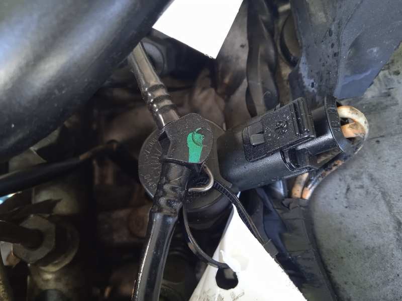 Recambio de inyector para renault megane ii berlina 5p confort authentique referencia OEM IAM 0445110110 8200100272 