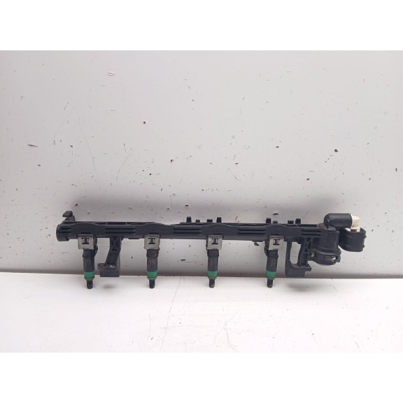 Recambio de rampa inyectora para ford focus berlina (cap) ghia referencia OEM IAM   