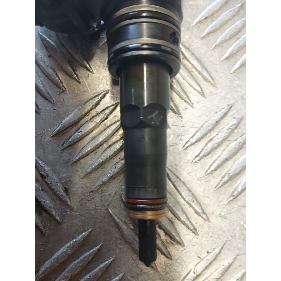 Recambio de inyector para volkswagen polo (9n3) match referencia OEM IAM   